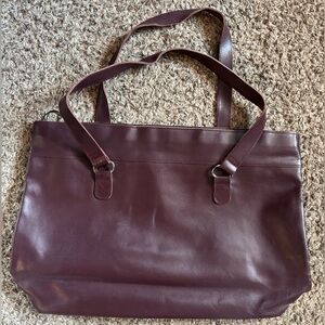 Elegant Burgundy Leather Tote Bag